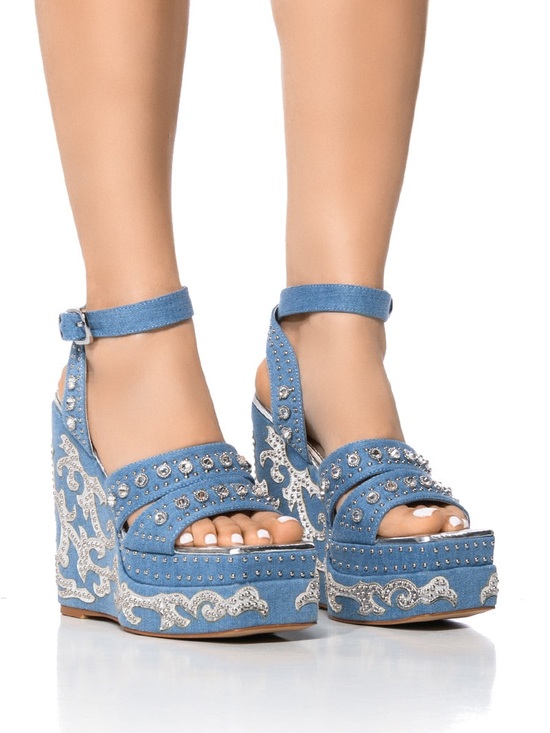 Azalea Wang Shoes - AKIRA Azalea Wang Nutmeg Embellished Denim Wedge Sandals Size 8, NEVER WORN